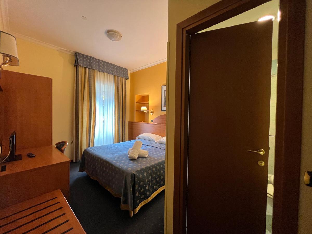 Baltik Guesthouse Рим Екстериор снимка