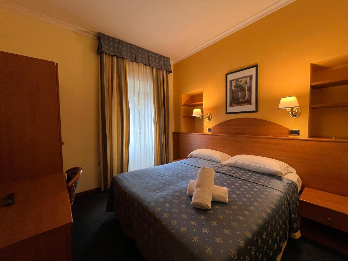 Baltik Guesthouse Рим Екстериор снимка