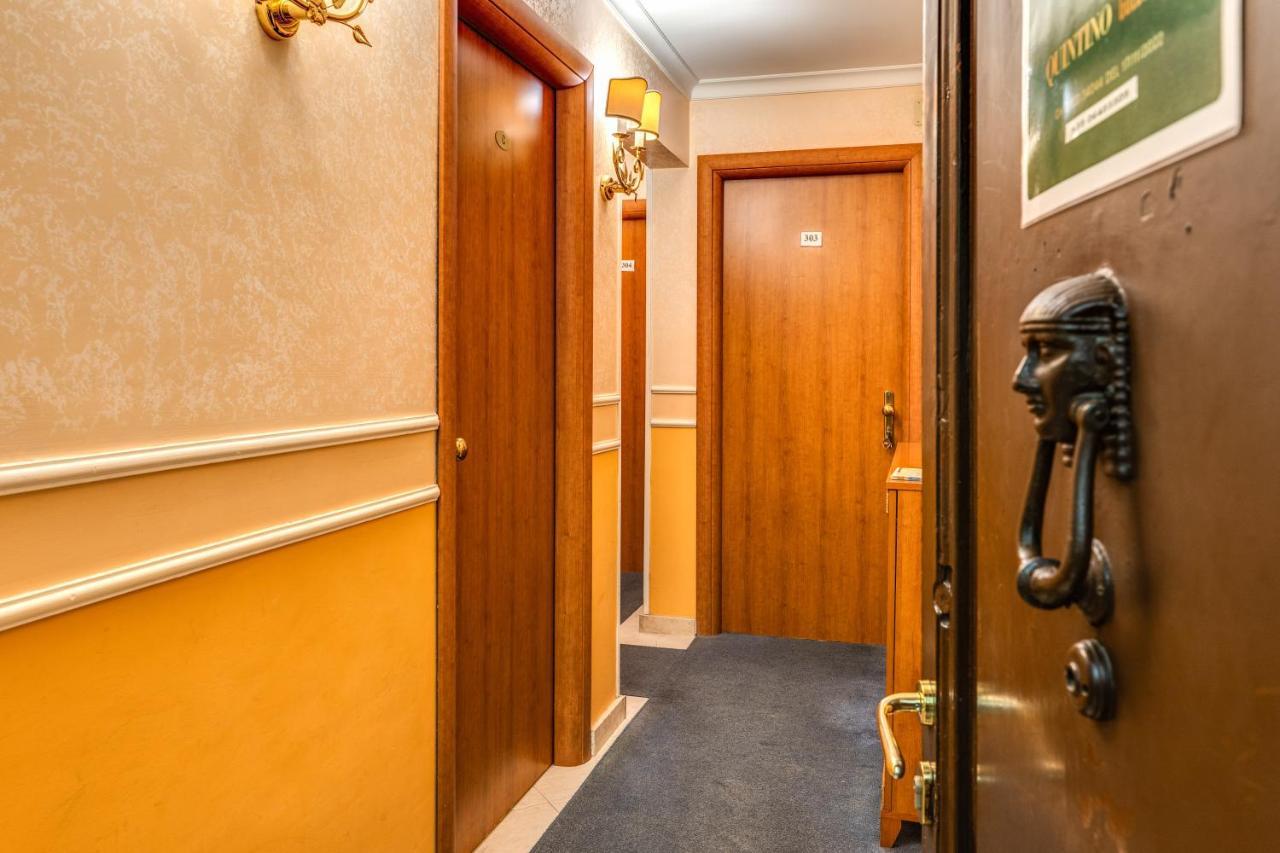 Baltik Guesthouse Рим Екстериор снимка