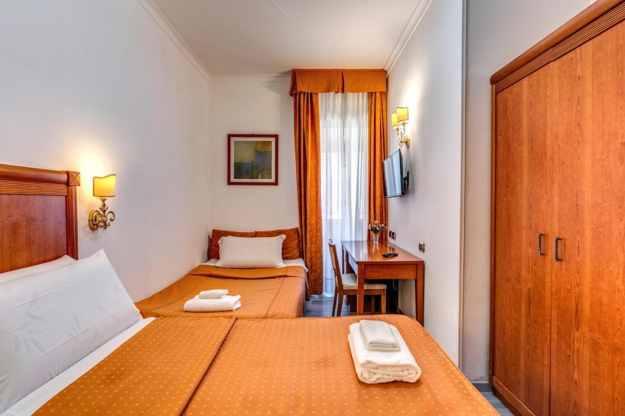 Baltik Guesthouse Рим Екстериор снимка