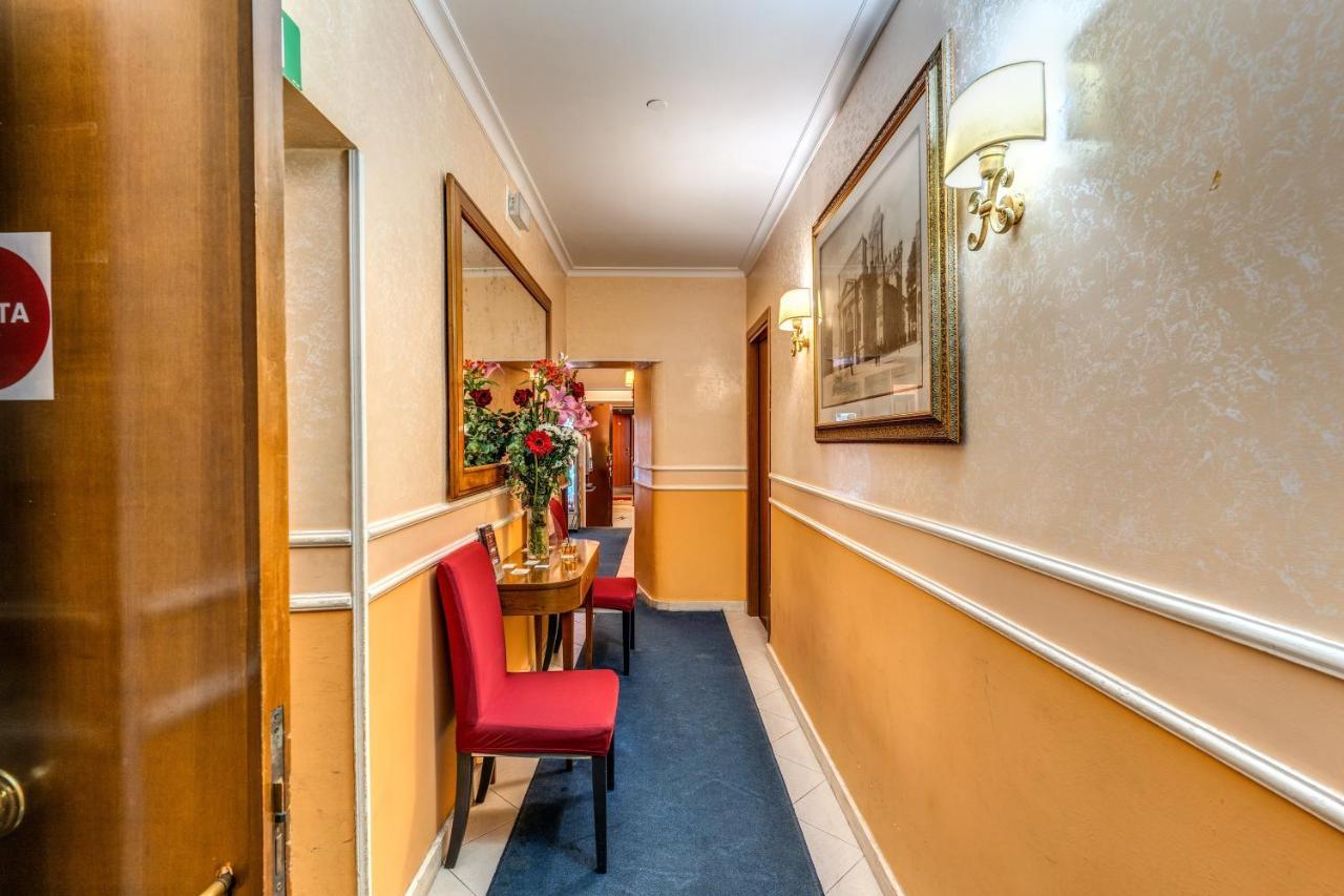 Baltik Guesthouse Рим Екстериор снимка