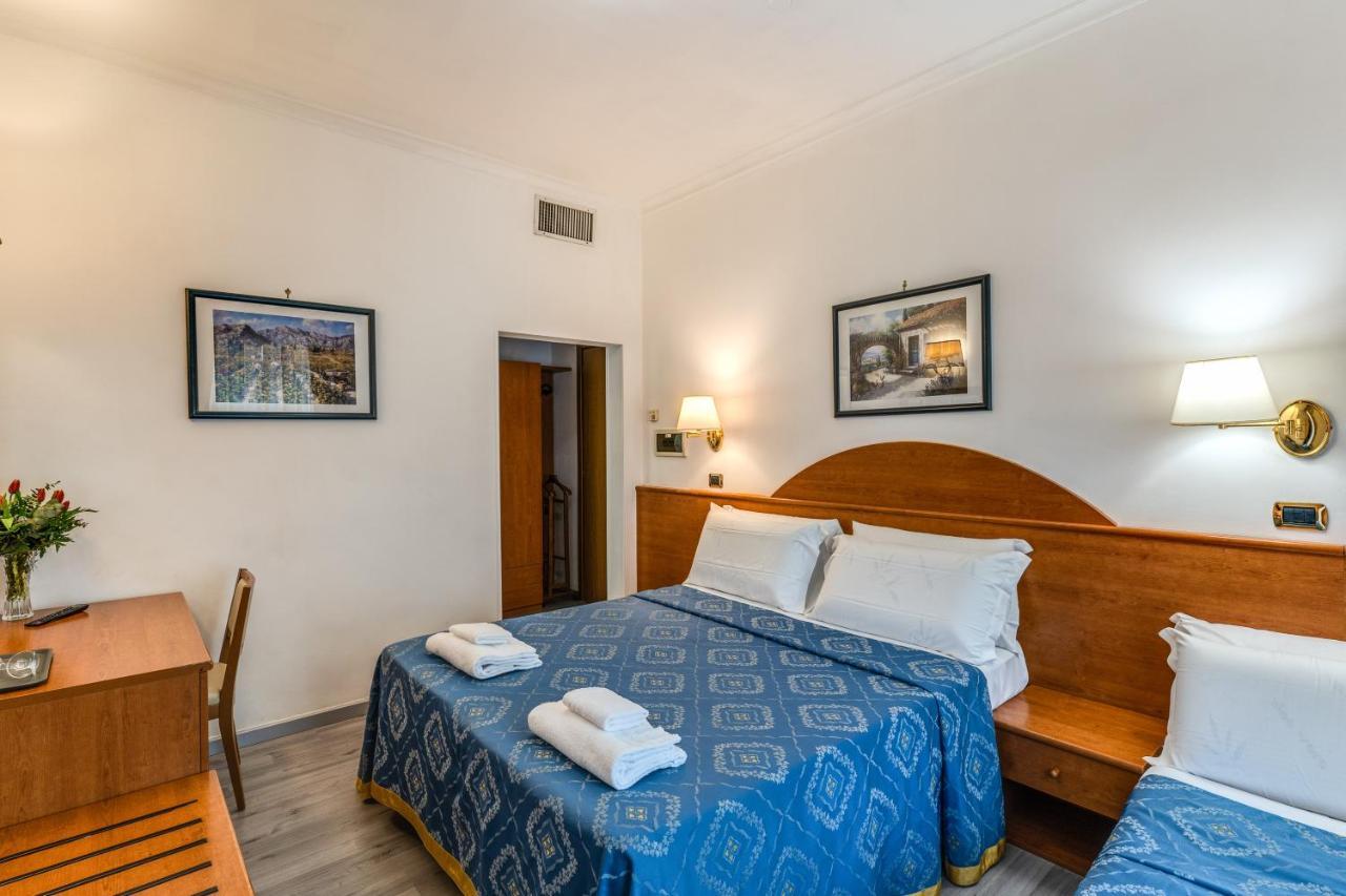 Baltik Guesthouse Рим Екстериор снимка