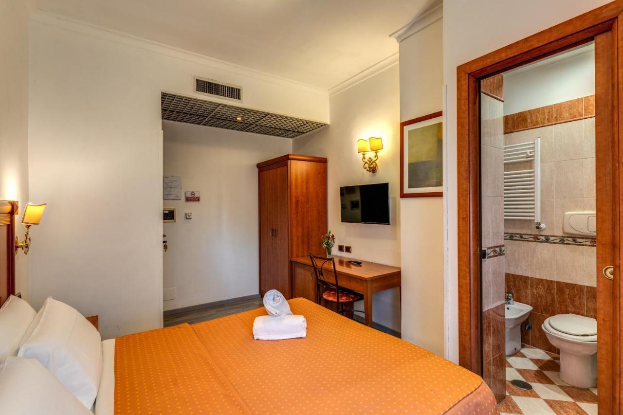 Baltik Guesthouse Рим Екстериор снимка